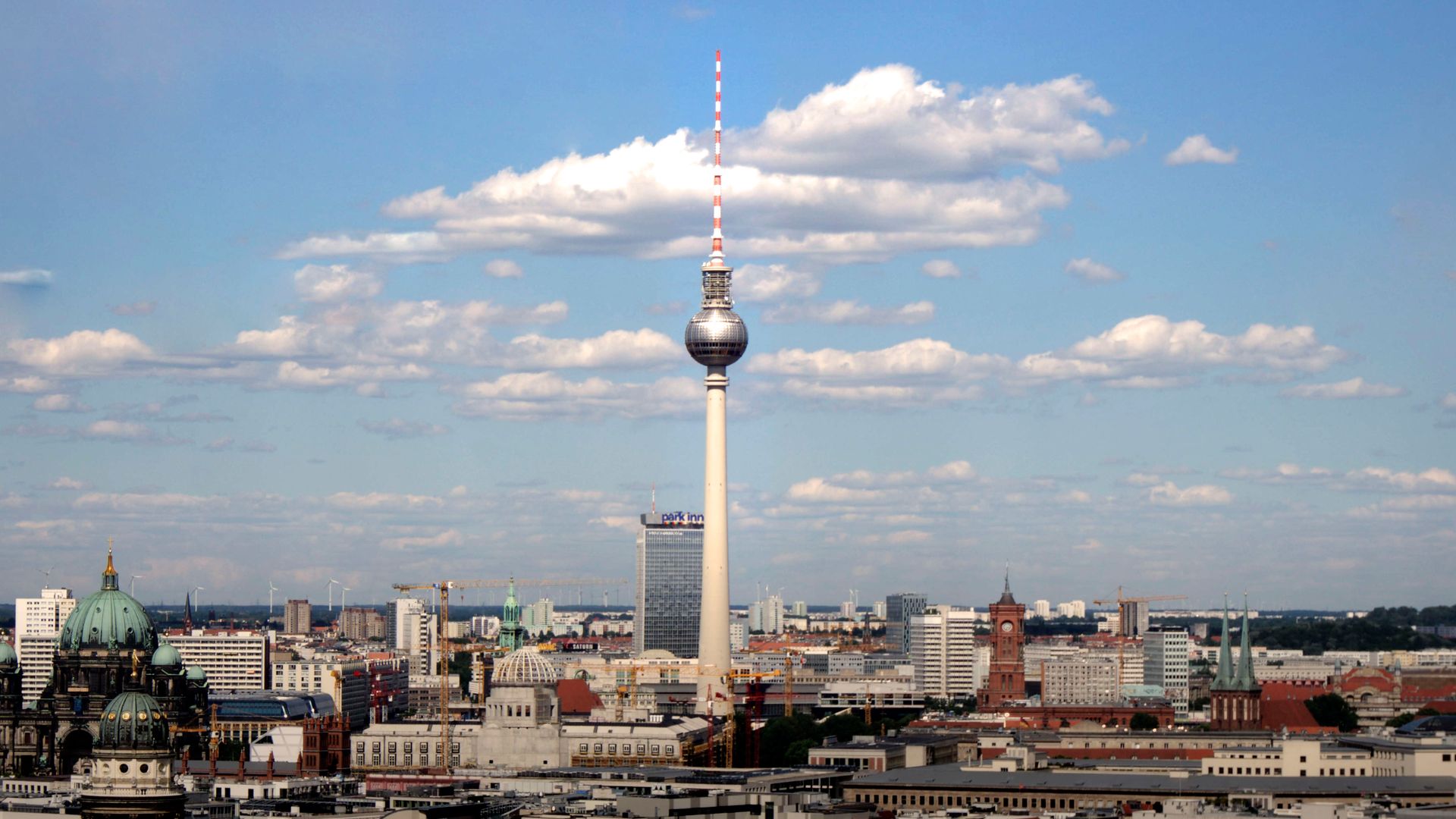 Germany Practical Guide: Official Websites, Booking Platforms, Transport, SIM, Money, Emergency Numbers