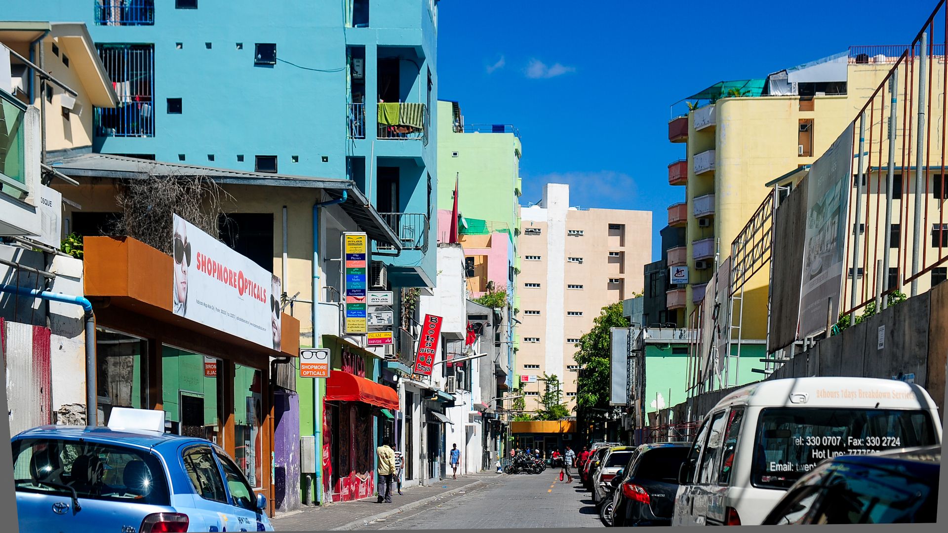 Dominican Rep. for Indians: Interesting Facts, Cultural Tips, Food Guide, Scam Warnings, Emergency Contacts