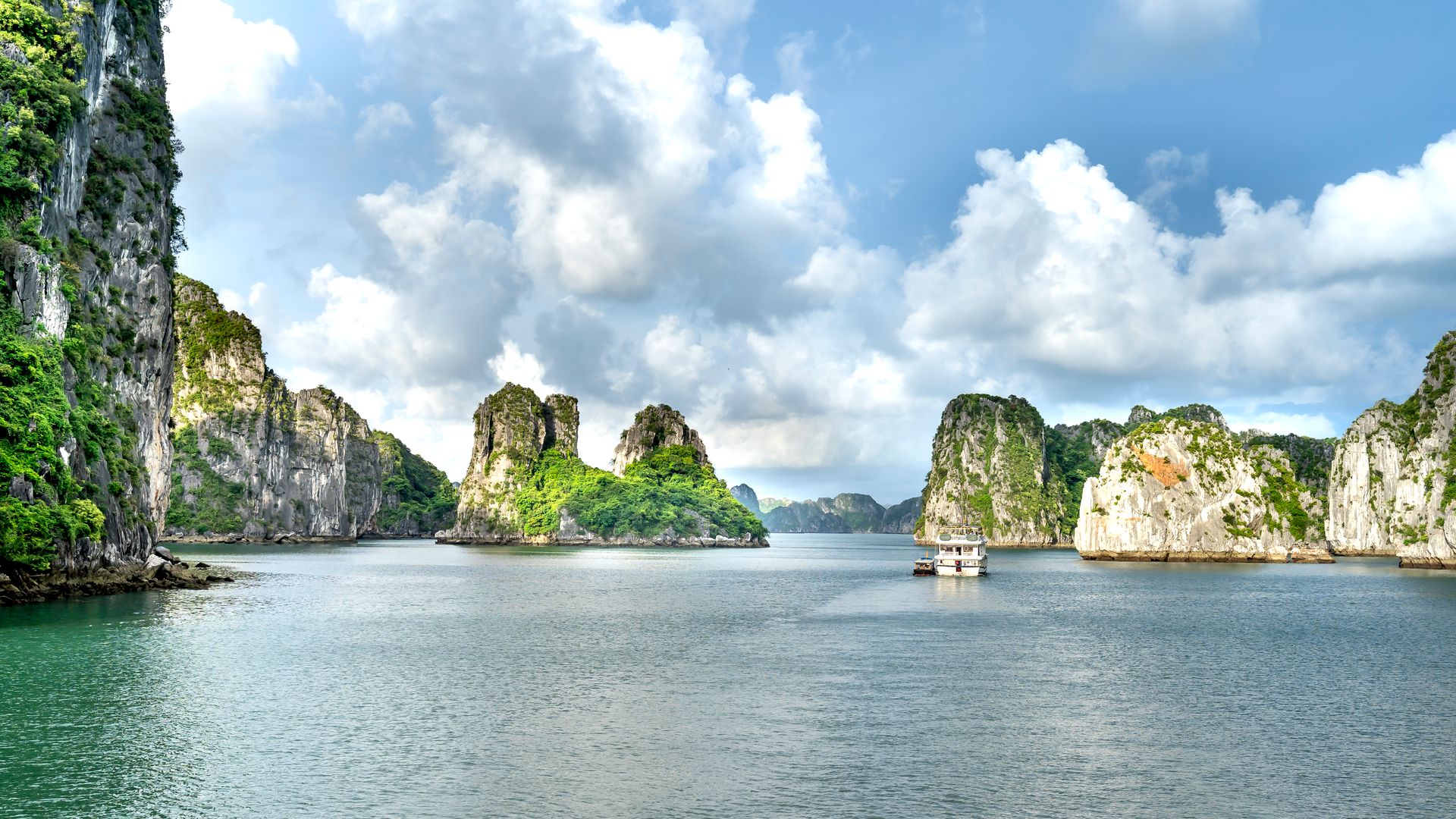 Vietnam Trip Cost from India 2026: Complete Budget Visa + Flights + Hotels + Food + Activities